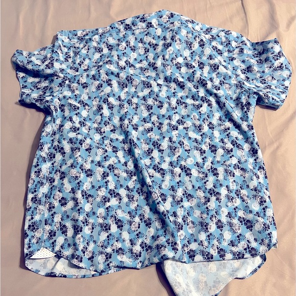 Construct casual button down shirt. Blue with pineapple pattern - Picture 3 of 3